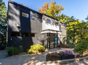 712 Ladd Road, Bronx NY 10471