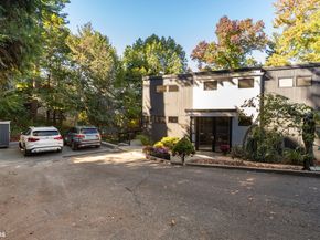 712 Ladd Road, Bronx NY 10471