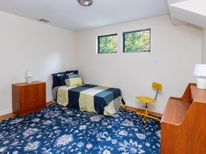 712 Ladd Road, Bronx NY 10471