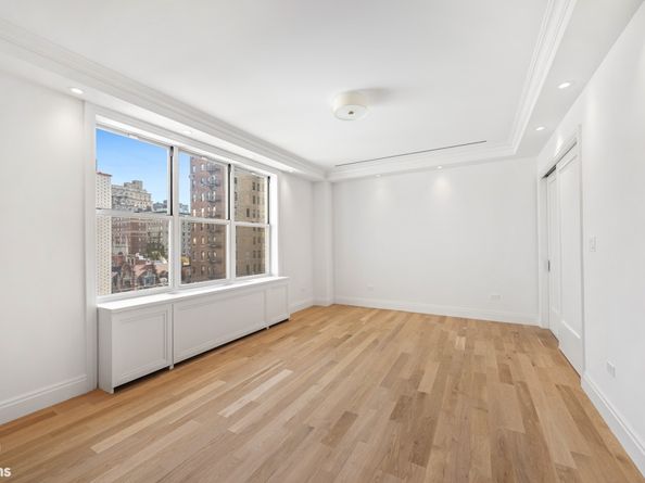 317 West 89th Street 9E, New York NY 10024