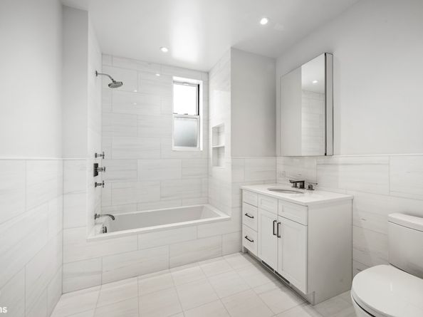 317 West 89th Street 9E, New York NY 10024