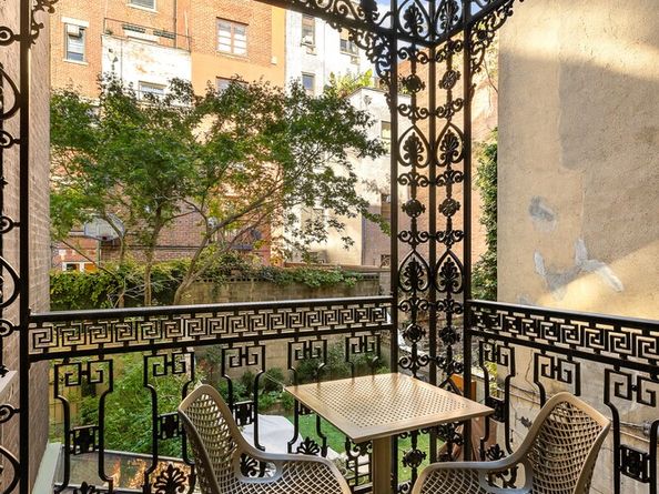 133 West 75th Street PARLOUR, New York NY 10023