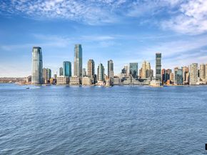 2 River Terrace 15R, New York NY 10282