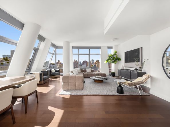 35 West 15th Street 13C, New York NY 10011