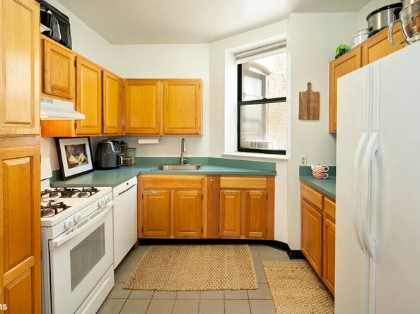 371 West 117th Street 2E, New York NY 10026