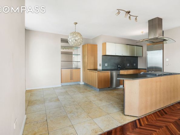 360 East 88th Street 34A, New York NY 10128