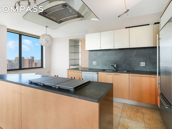 360 East 88th Street 34A, New York NY 10128