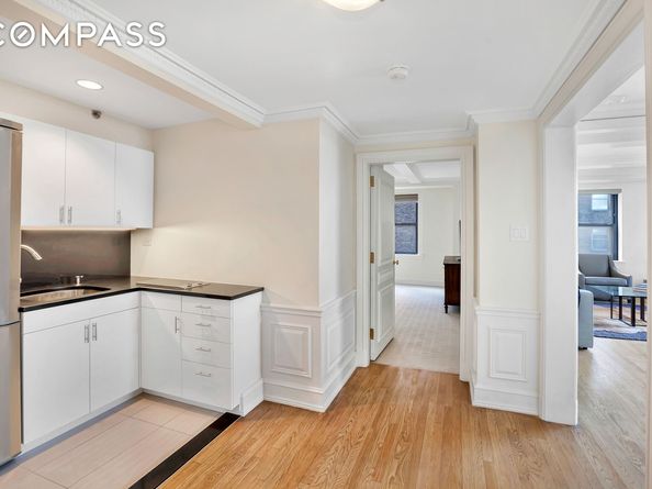160 Central Park S 2307, New York NY 10019