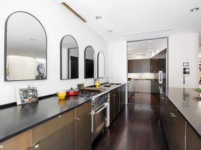 42 Downing Street, New York NY 10014