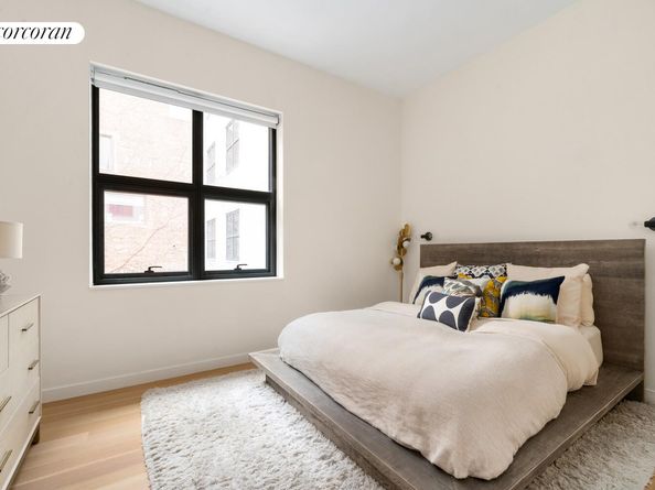 290 West Street 3A, New York NY 10013