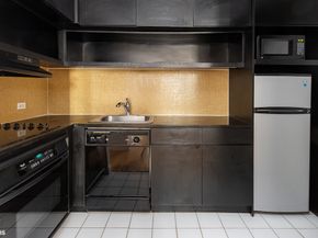 56 Pine Street 10G, New York NY 10005