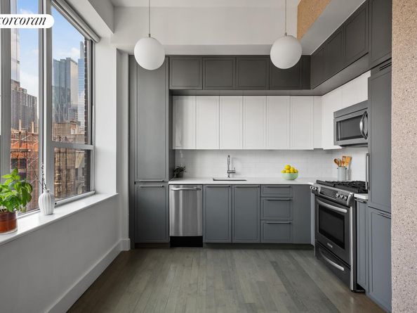 416 West 52nd Street 600, New York NY 10019