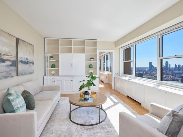 60 East End Avenue 41A, New York NY 10028