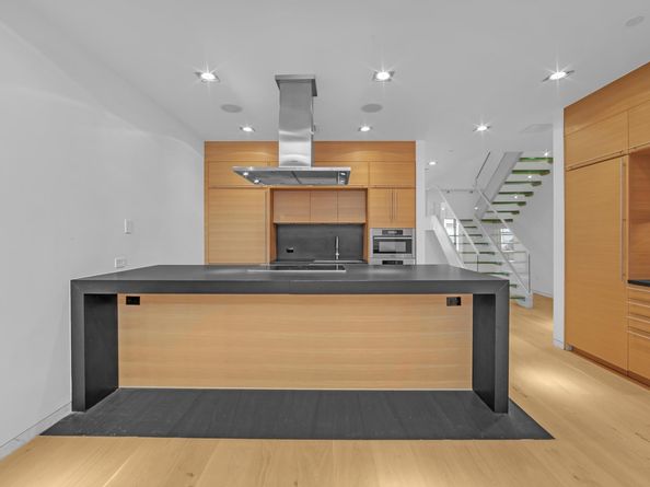 74 Warren Street PH5W, New York NY 10007