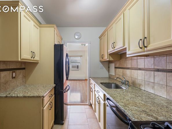 9 Fordham Hill Oval 7H, Bronx NY 10468