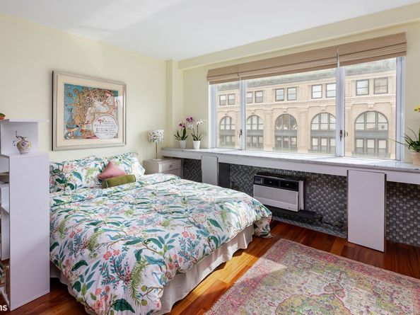 105 West 13th Street 15B, New York NY 10011