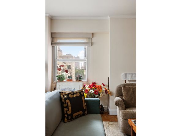 27 East 65th Street 10D, New York NY 10021