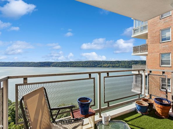 2621 Palisade Avenue 14L, Bronx NY 10463