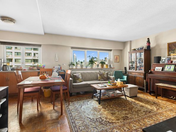 609 Columbus Avenue 12C, New York NY 10024