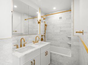 2 5th Avenue 18C, New York NY 10011