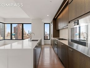 301 East 50th Street 17B, New York NY 10022
