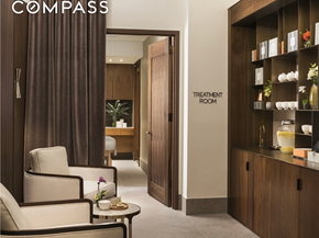 301 East 50th Street 17B, New York NY 10022