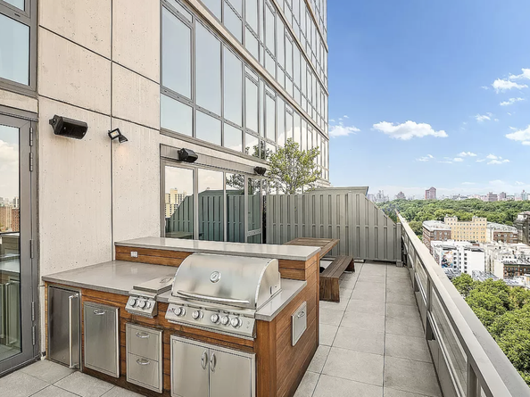 1399 Park Avenue 21B, New York NY 10029