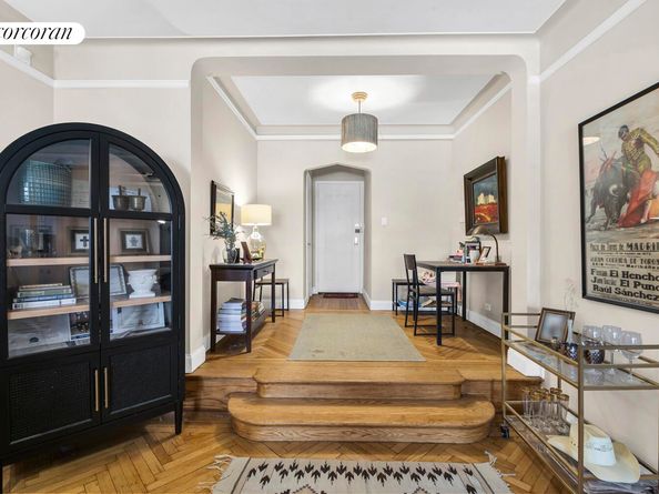 255 Cabrini Boulevard 1F, New York NY 10040