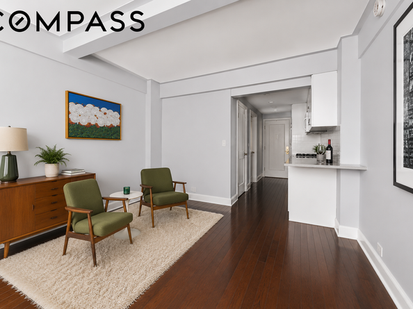 433 West 34th Street 6E, New York NY 10001