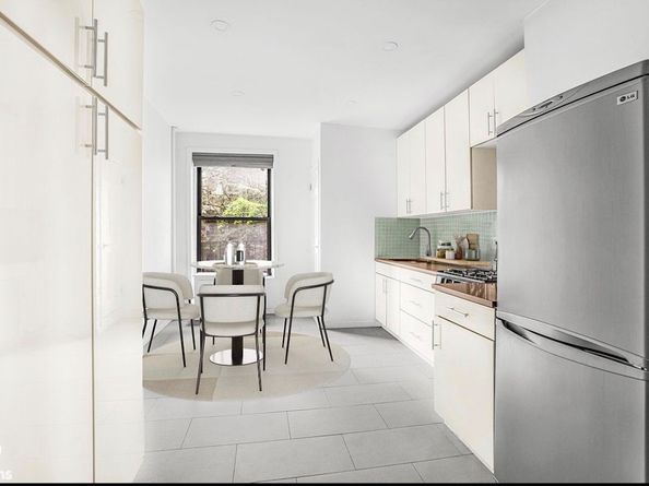 204 East 90th Street 4E, New York NY 10128
