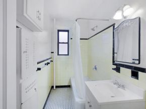 687 West 204th Street 6D, New York NY 10034