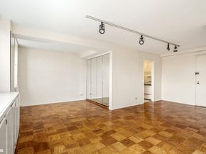 77 7th Avenue 21A, New York NY 10011
