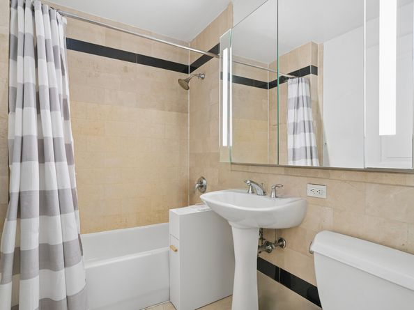 20 West Street 21A, New York NY 10004