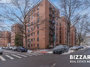 139-15 83rd Avenue 422, Queens NY 11435
