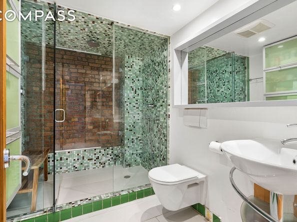 279 Cumberland Street 1, Brooklyn NY 11238