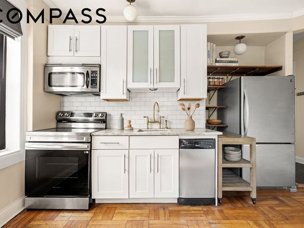 400 Lincoln Place 2B, Brooklyn NY 11238