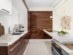 111 Fulton Street 517, New York NY 10038