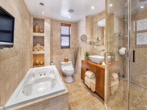 319 East 50th Street 9E, New York NY 10022