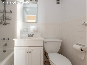 107-40 Queens Boulevard 16G, Queens NY 11375