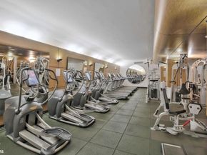 300 East 33rd Street 2LK, New York NY 10016