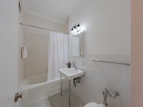 200 East 57th Street 17A, New York NY 10022