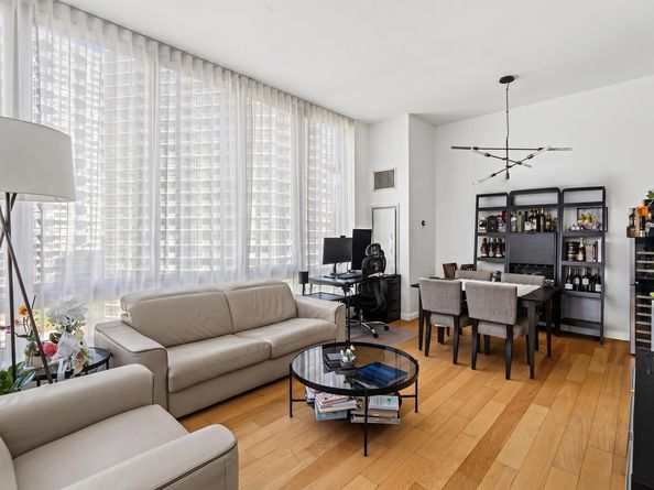 46-30 Center Boulevard 1503, Queens NY 11109