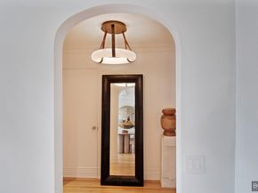 7 Park Avenue 19B, New York NY 10016