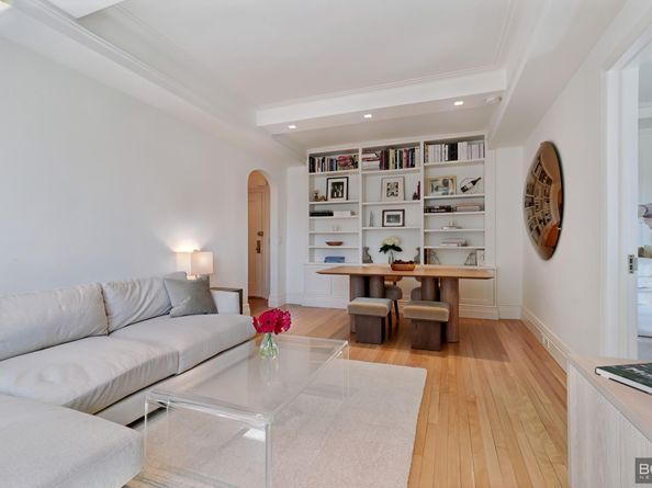 7 Park Avenue 19B, New York NY 10016