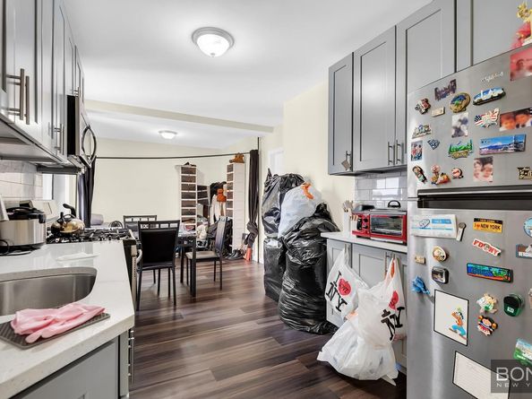 41-11 28th Avenue 1, Queens NY 11103