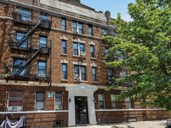 41-11 28th Avenue 1, Queens NY 11103