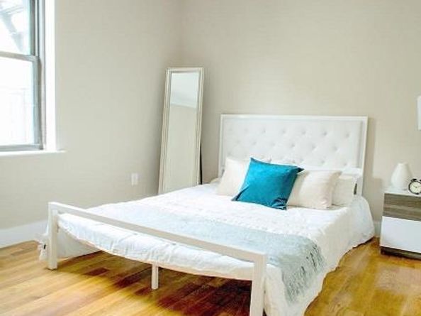 21-48 35th Street 4B, Queens NY 11105