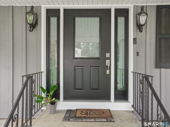 40 Candlewood Road, Stratford CT 06614
