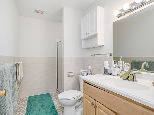 3 Lambert Lane 3, Brookfield CT 06804