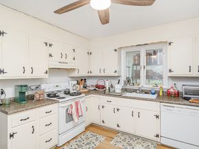 3 Lambert Lane 3, Brookfield CT 06804